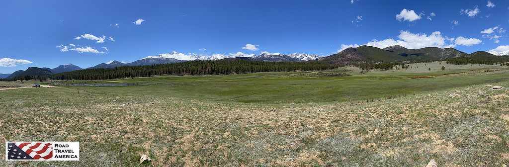 Deep blue skies and snowy mountains at Rocky Mountain National Park