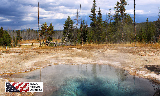 Yellowstone National Park features more than 10,000 hydrothermal features and 500 geysers. Old Faithful geyser erupts about every 74 minutes. One of the other main attractions in the park is its wildlife, including bears, fox, elk, bison, lynx, 285 species of birds and more.