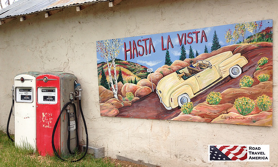 "Hasta la Vista" mural in Boulder, Utah