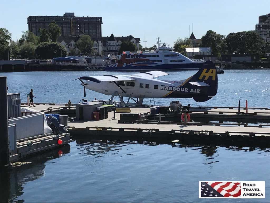 Harbour Air floatplane at the Victoria Harbour Airport terminal